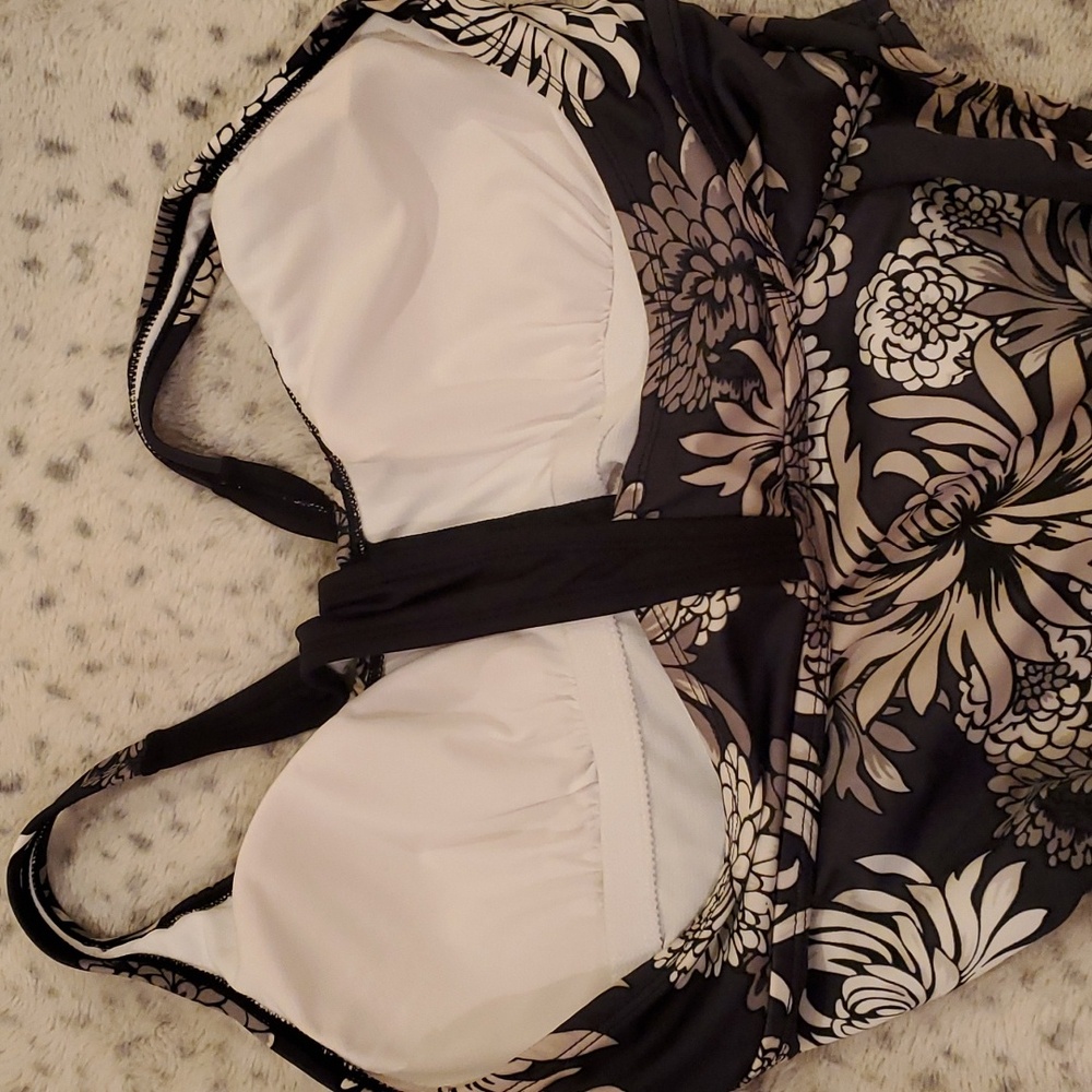 JoyLab Swimsuit - Picture 4 of 5